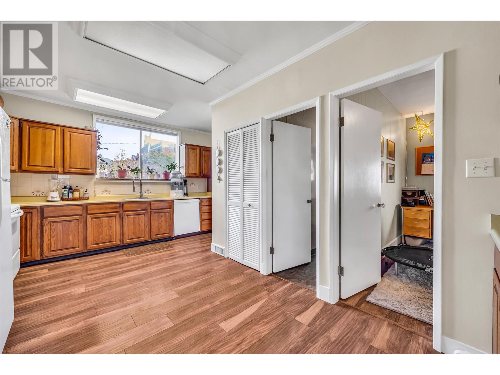 420 Lyon Place, North Vancouver, British Columbia  V7L 1Y5 - Photo 17 - R2959151