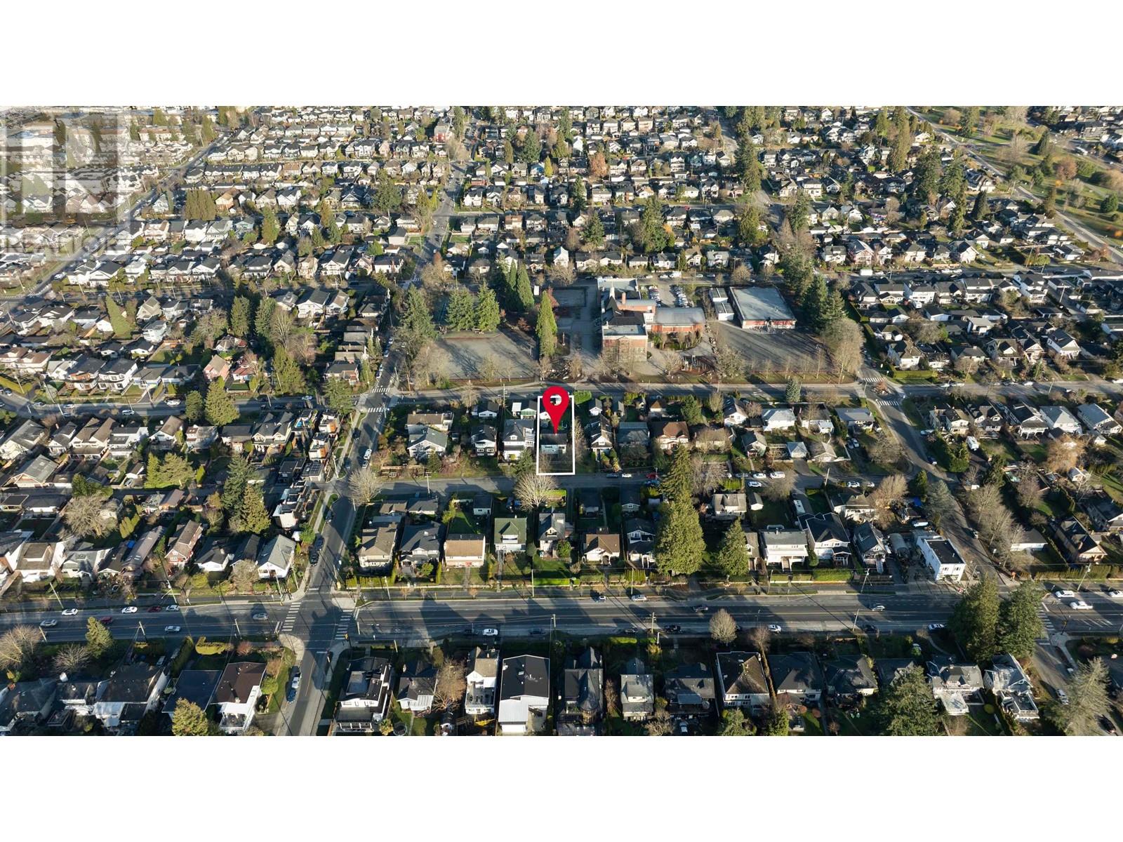 420 Lyon Place, North Vancouver, British Columbia  V7L 1Y5 - Photo 7 - R2959151