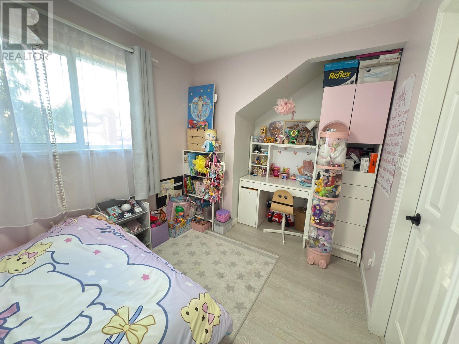 Listing Picture 17 of 27 : 17 8700 BENNETT ROAD, Richmond / 烈治文 - 魯藝地產 Yvonne Lu Group - MLS Medallion Club Member