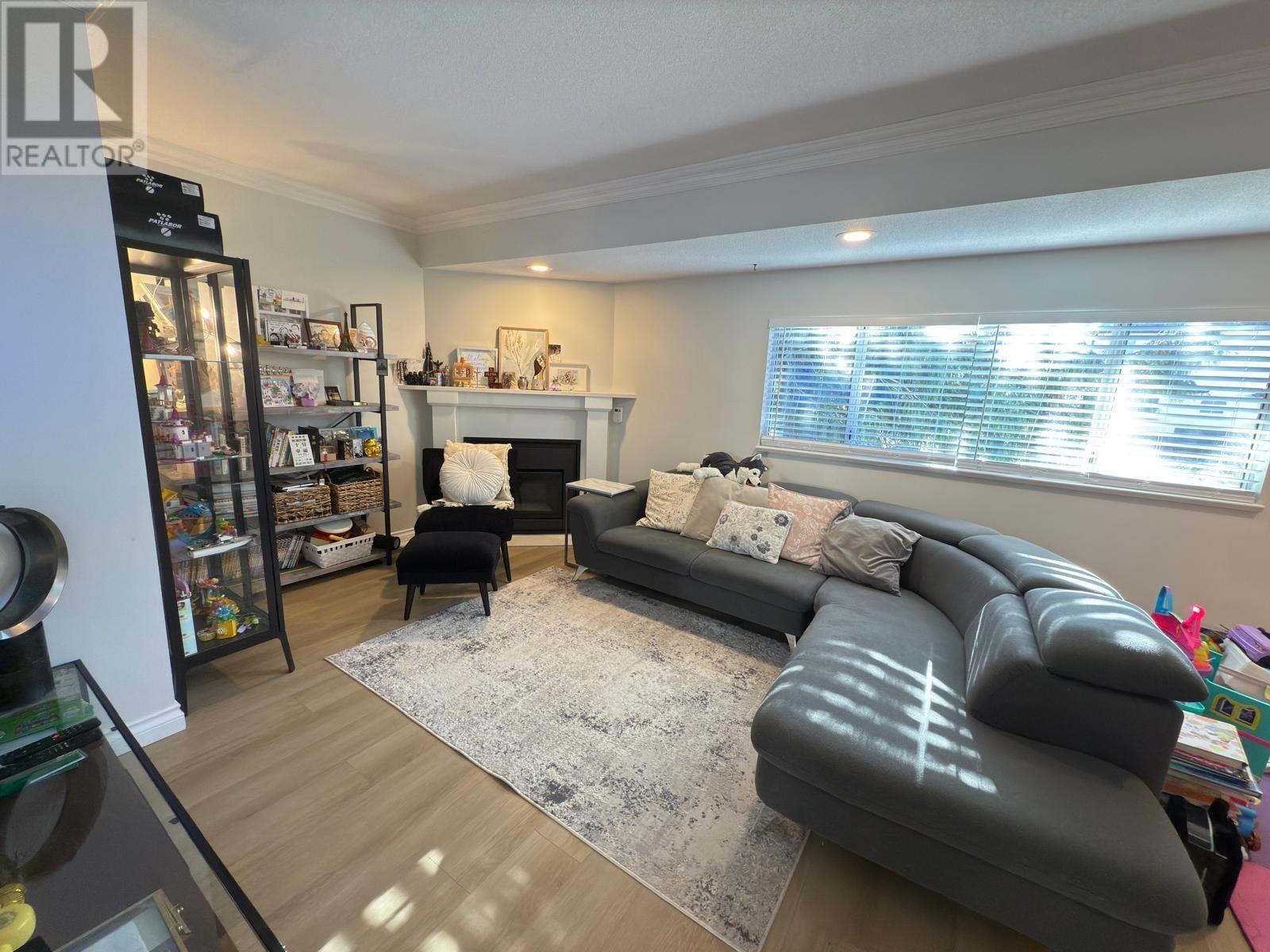 Listing Picture 9 of 27 : 17 8700 BENNETT ROAD, Richmond / 烈治文 - 魯藝地產 Yvonne Lu Group - MLS Medallion Club Member