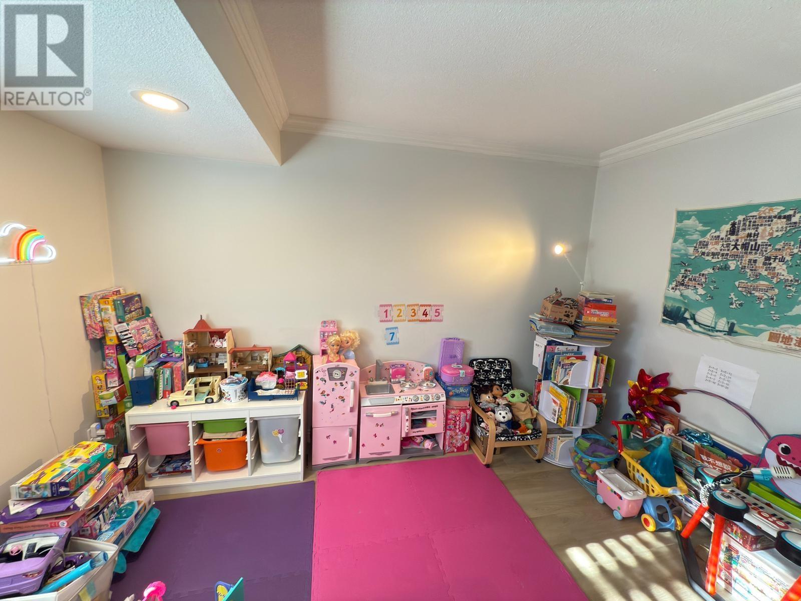 Listing Picture 10 of 27 : 17 8700 BENNETT ROAD, Richmond / 烈治文 - 魯藝地產 Yvonne Lu Group - MLS Medallion Club Member