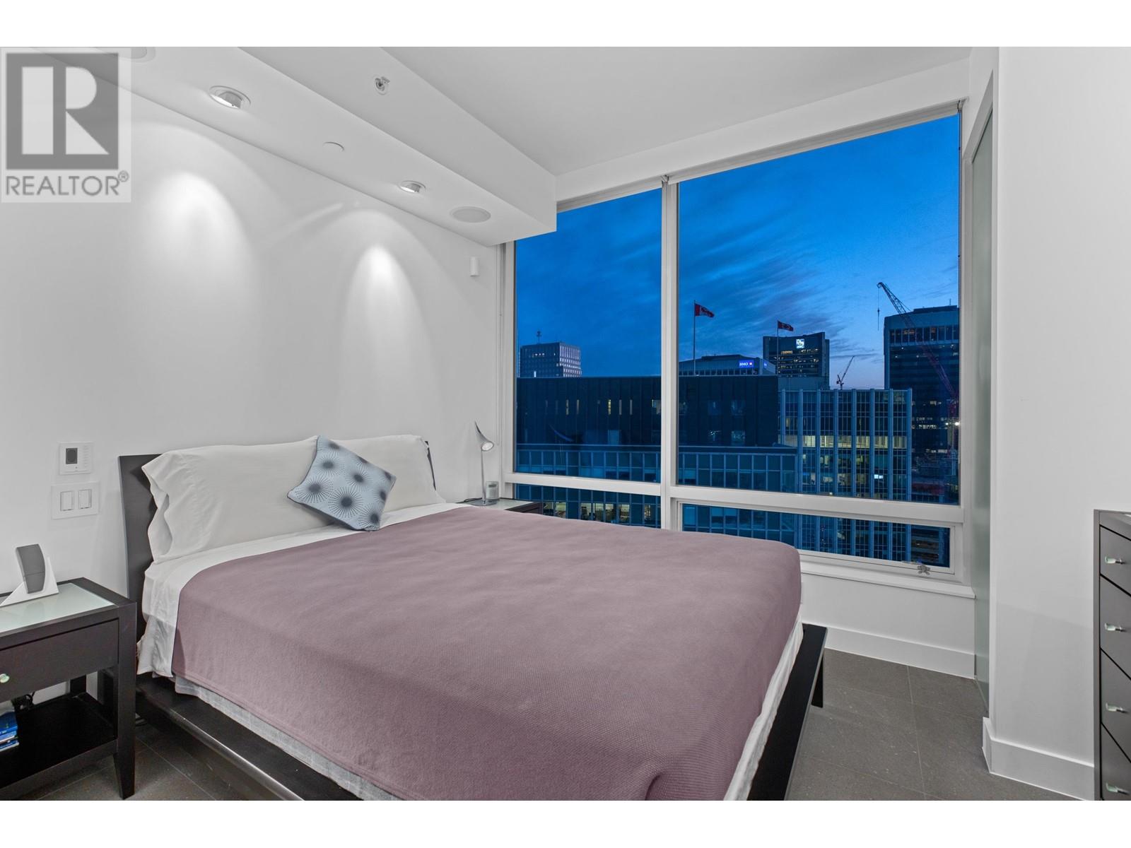 Listing Picture 23 of 40 : 2903 1077 W CORDOVA STREET, Vancouver / 溫哥華 - 魯藝地產 Yvonne Lu Group - MLS Medallion Club Member