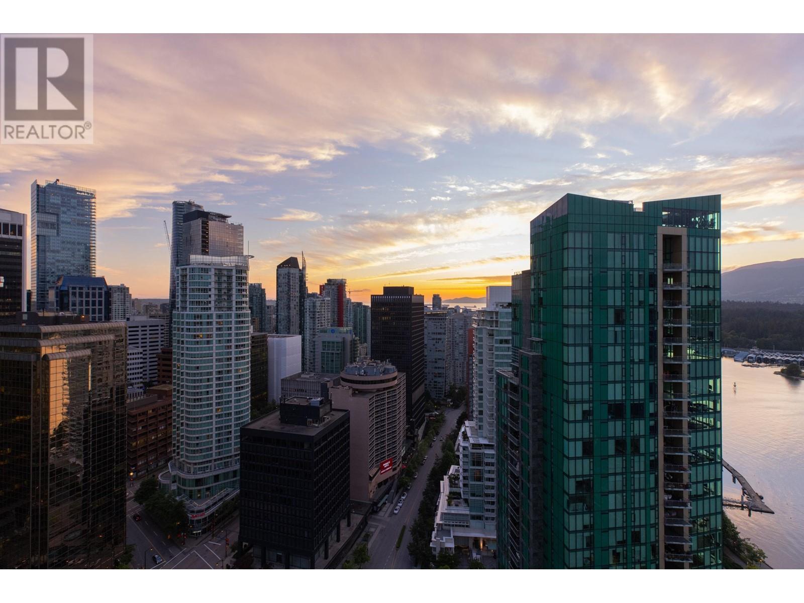 Listing Picture 29 of 40 : 2903 1077 W CORDOVA STREET, Vancouver / 溫哥華 - 魯藝地產 Yvonne Lu Group - MLS Medallion Club Member