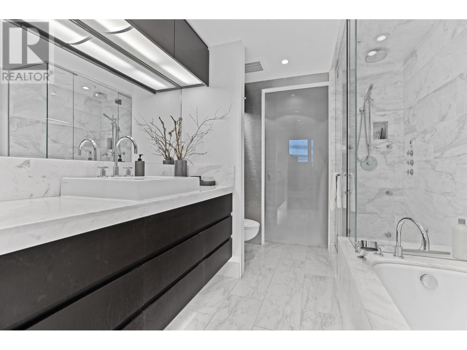 Listing Picture 21 of 40 : 2903 1077 W CORDOVA STREET, Vancouver / 溫哥華 - 魯藝地產 Yvonne Lu Group - MLS Medallion Club Member