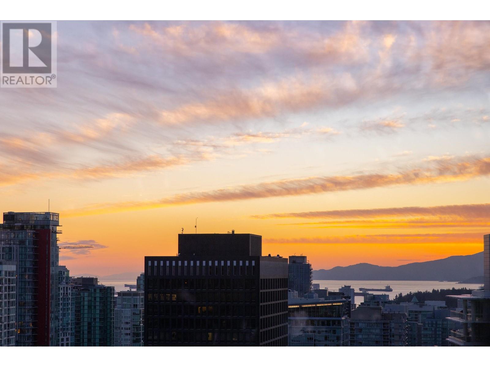 Listing Picture 34 of 40 : 2903 1077 W CORDOVA STREET, Vancouver / 溫哥華 - 魯藝地產 Yvonne Lu Group - MLS Medallion Club Member