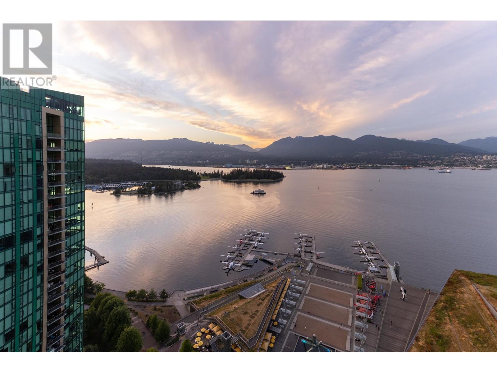 Listing Picture 32 of 40 : 2903 1077 W CORDOVA STREET, Vancouver / 溫哥華 - 魯藝地產 Yvonne Lu Group - MLS Medallion Club Member