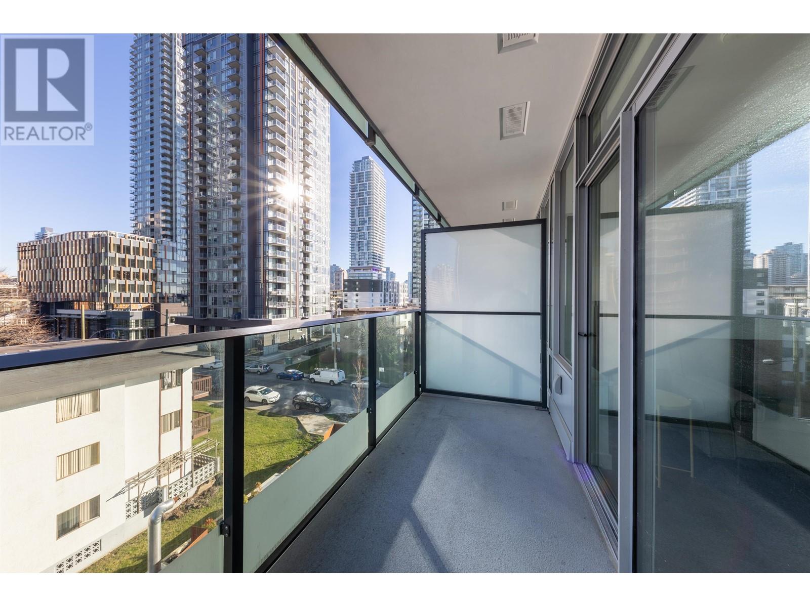 Listing Picture 16 of 18 : 510 6463 SILVER AVENUE, Burnaby / 本拿比 - 魯藝地產 Yvonne Lu Group - MLS Medallion Club Member