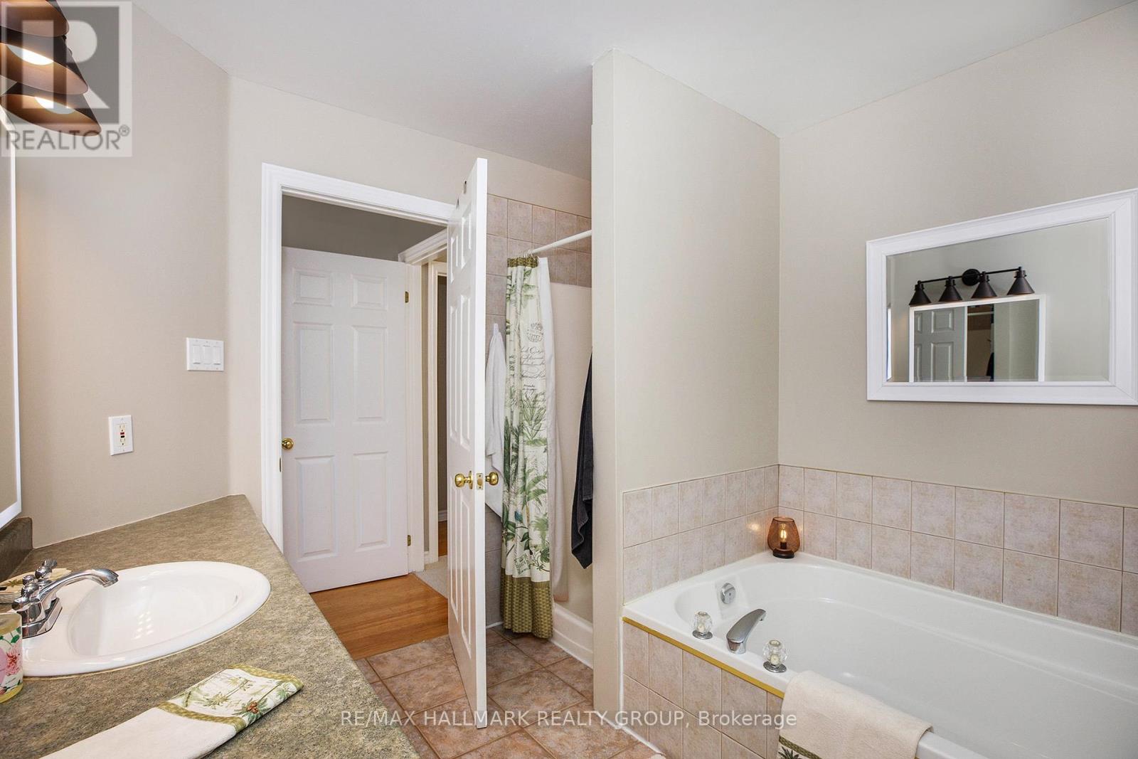 201 Yoho Drive, Ottawa, Ontario  K2M 2K1 - Photo 19 - X11936618