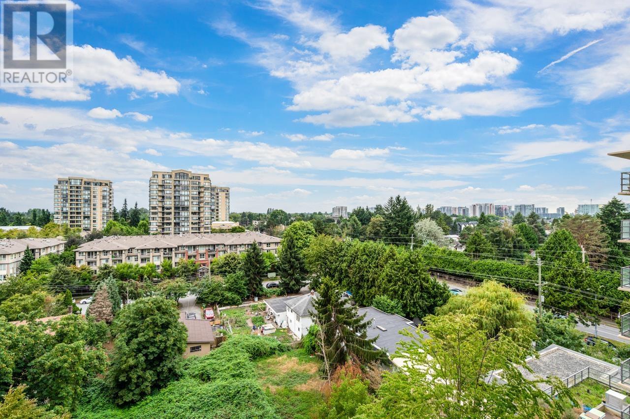 Listing Picture 17 of 29 : 917 9171 FERNDALE ROAD, Richmond / 烈治文 - 魯藝地產 Yvonne Lu Group - MLS Medallion Club Member