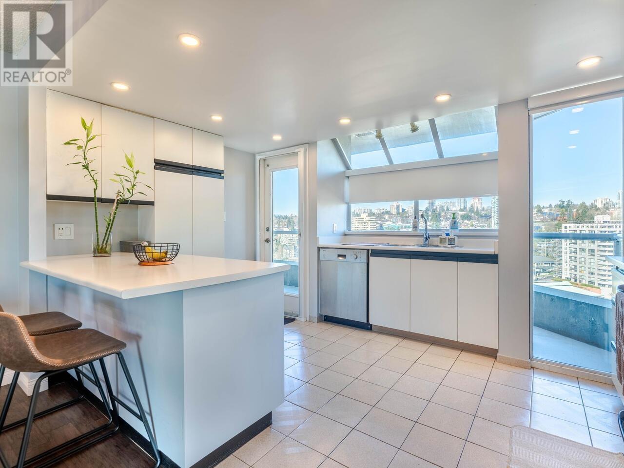1701 1135 Quayside Drive, New Westminster, British Columbia V3M 6J4 - Photo 8 - R2959367