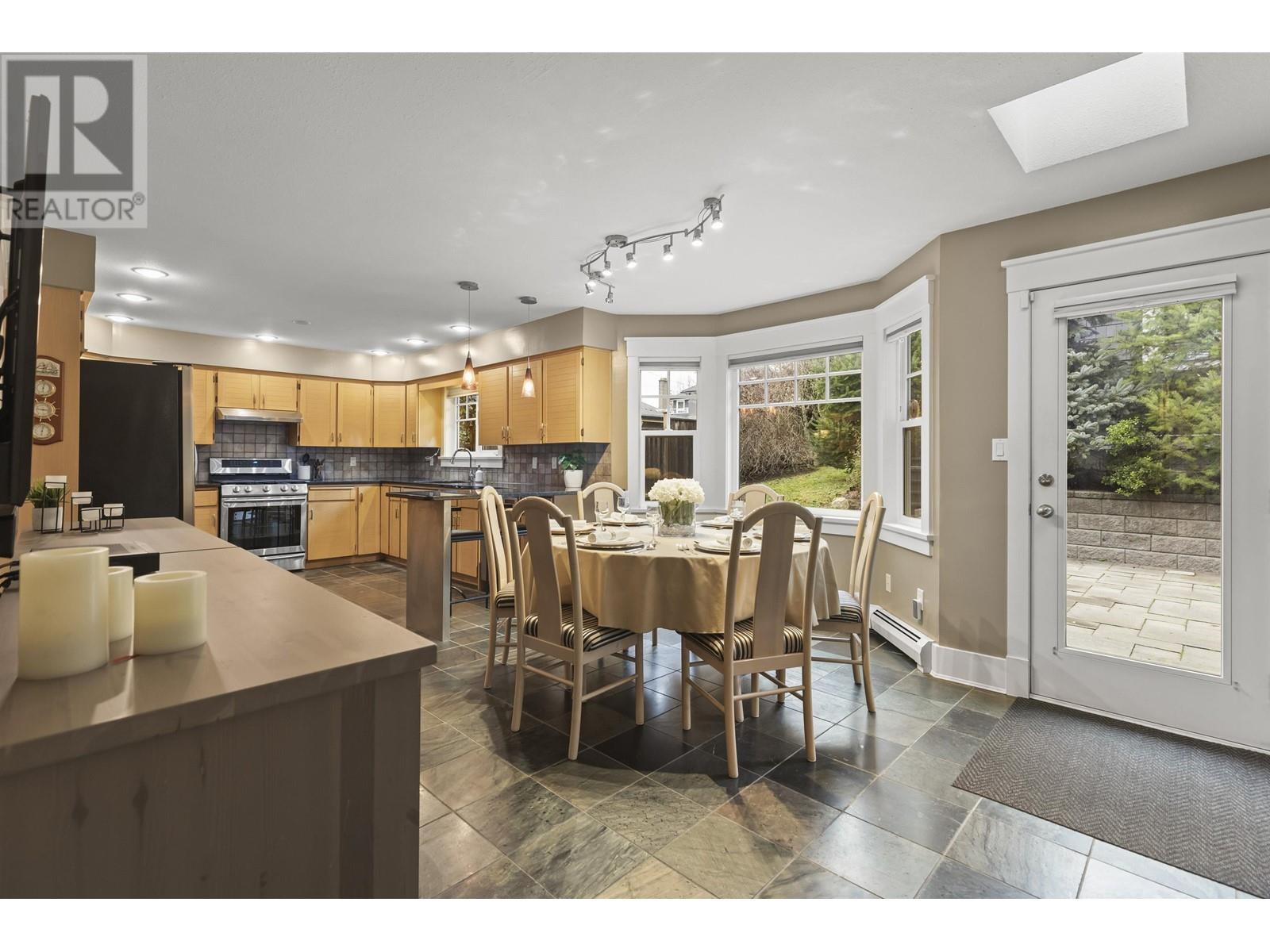 Listing Picture 12 of 40 : 1845 W 62 AVENUE, Vancouver / 溫哥華 - 魯藝地產 Yvonne Lu Group - MLS Medallion Club Member