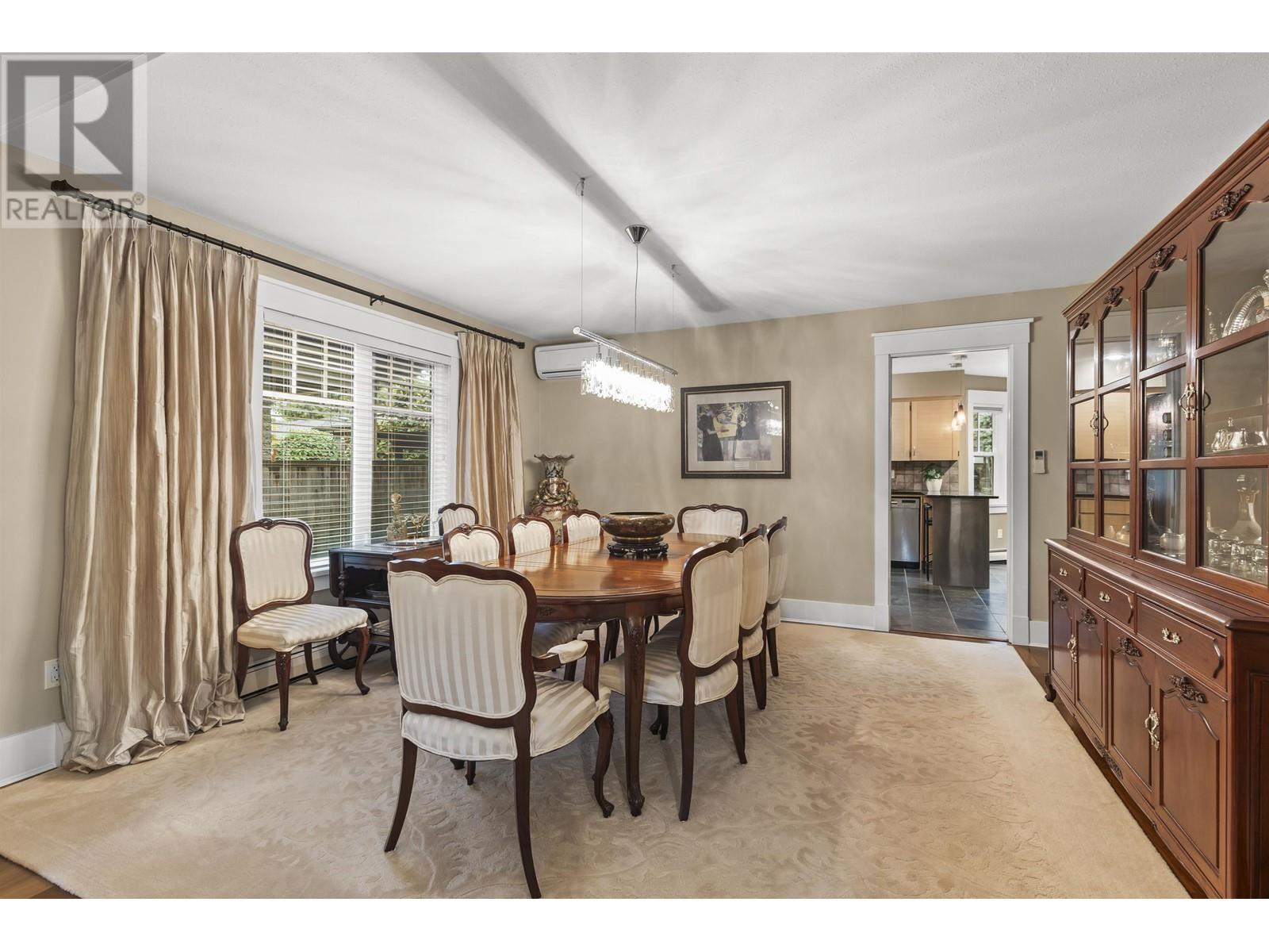 Listing Picture 11 of 40 : 1845 W 62 AVENUE, Vancouver / 溫哥華 - 魯藝地產 Yvonne Lu Group - MLS Medallion Club Member