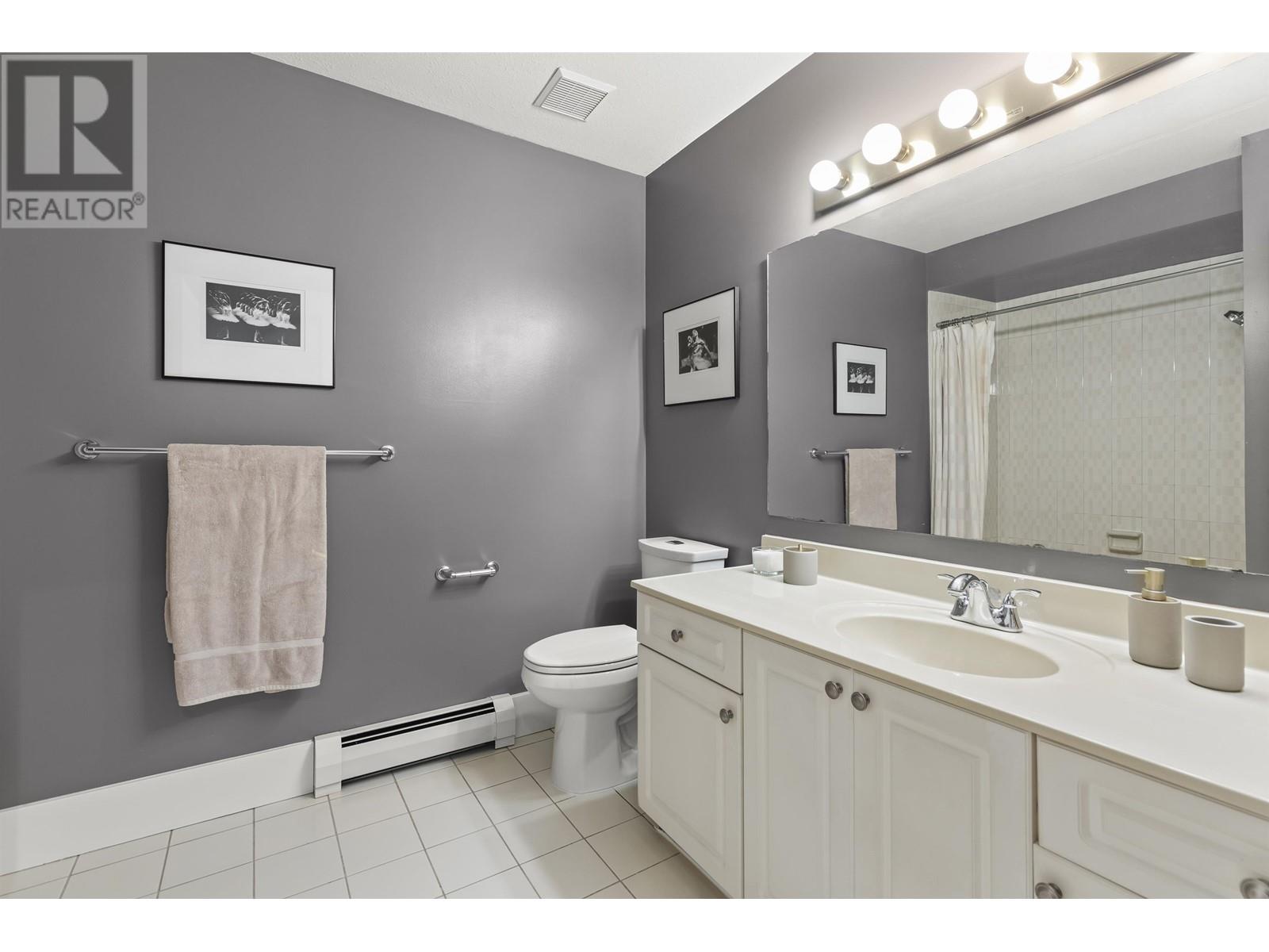 Listing Picture 36 of 40 : 1845 W 62 AVENUE, Vancouver / 溫哥華 - 魯藝地產 Yvonne Lu Group - MLS Medallion Club Member