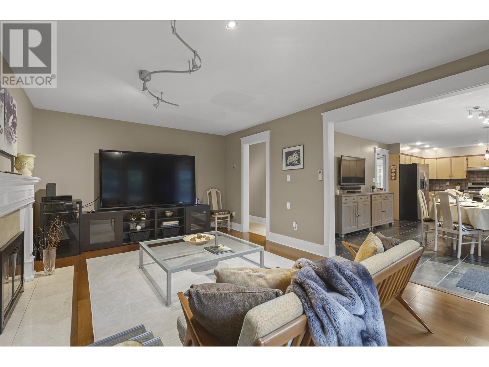 Listing Picture 21 of 40 : 1845 W 62 AVENUE, Vancouver / 溫哥華 - 魯藝地產 Yvonne Lu Group - MLS Medallion Club Member