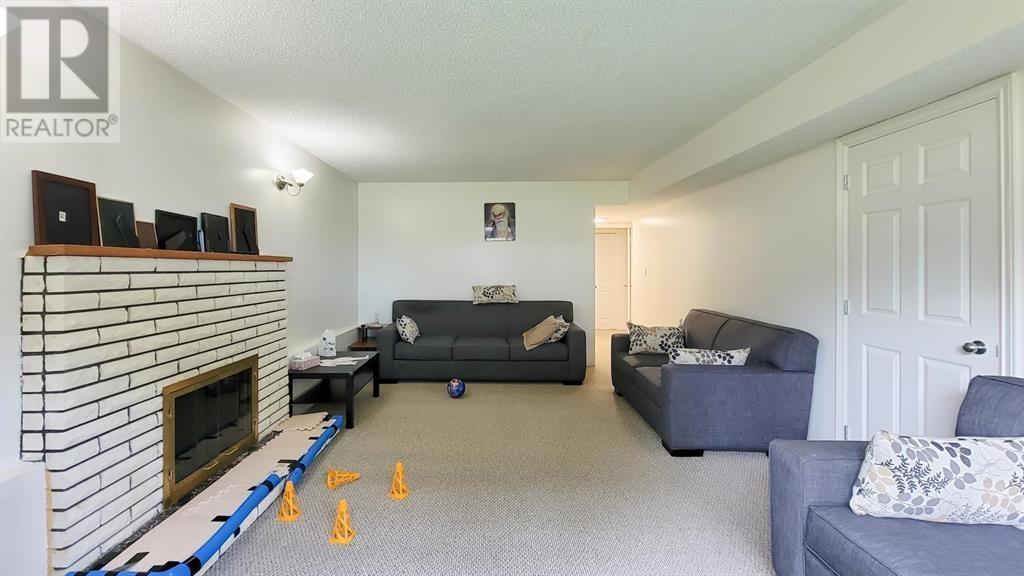 Property at 5182 CLINTON STREET image 2