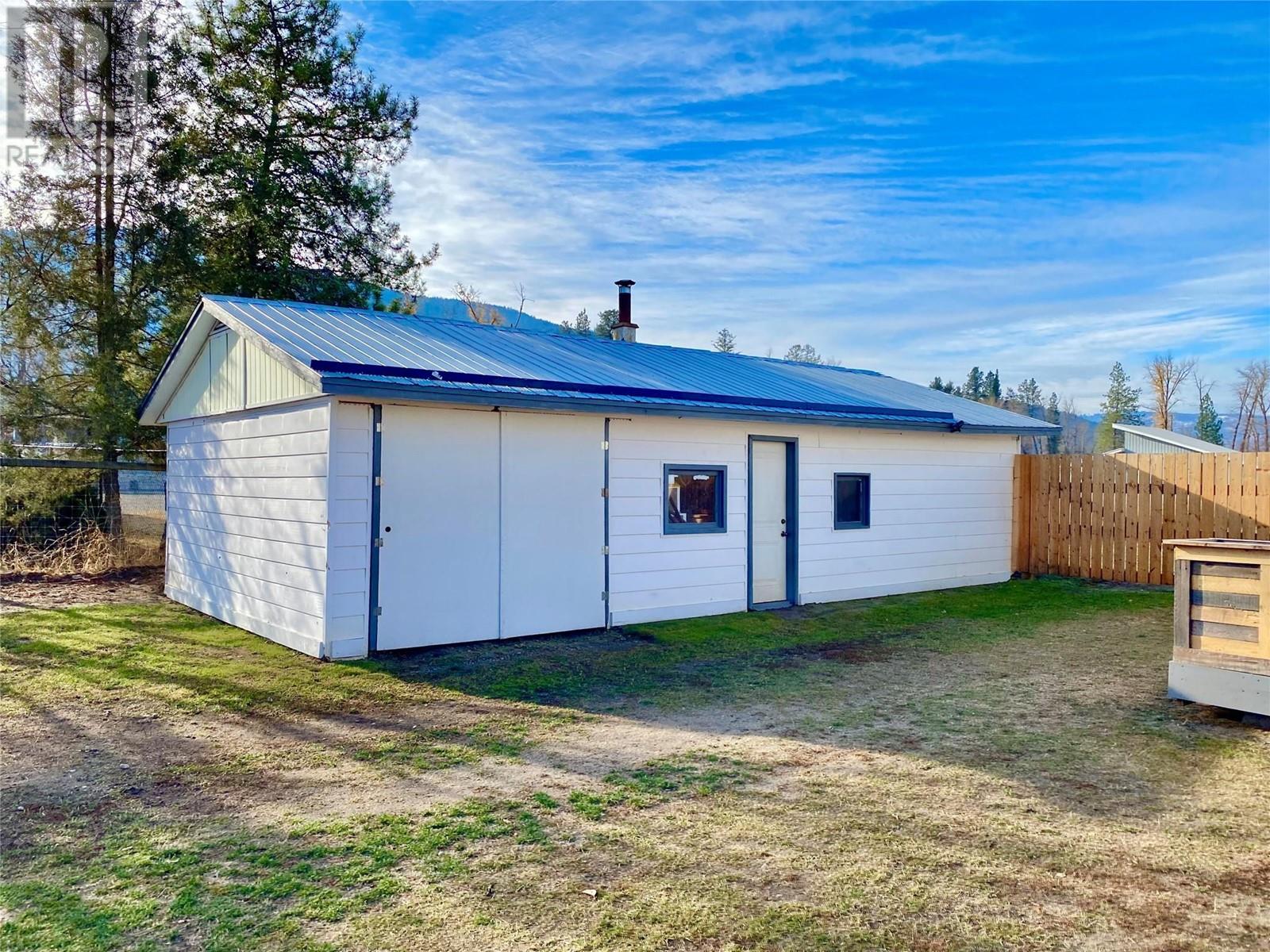 5775 Beatrice Street, Grand Forks, British Columbia  V0H 1H0 - Photo 35 - 10327931