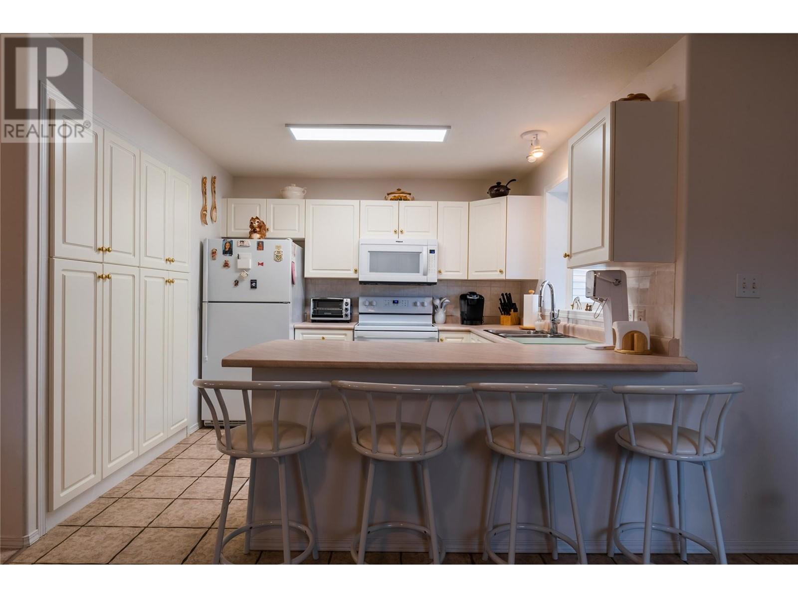 Property at 7600 Crema Drive image 4