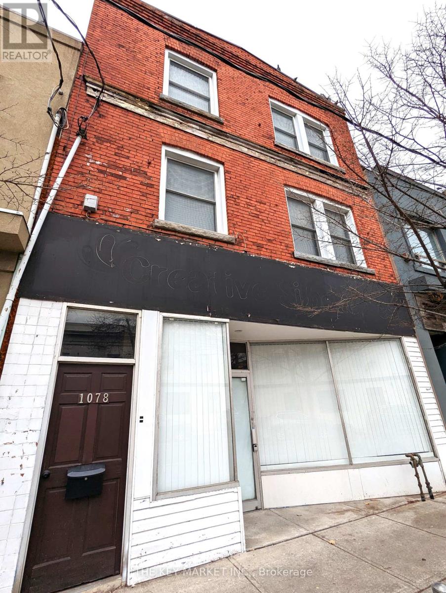 Property at 1078 DOVERCOURT ROAD image 2