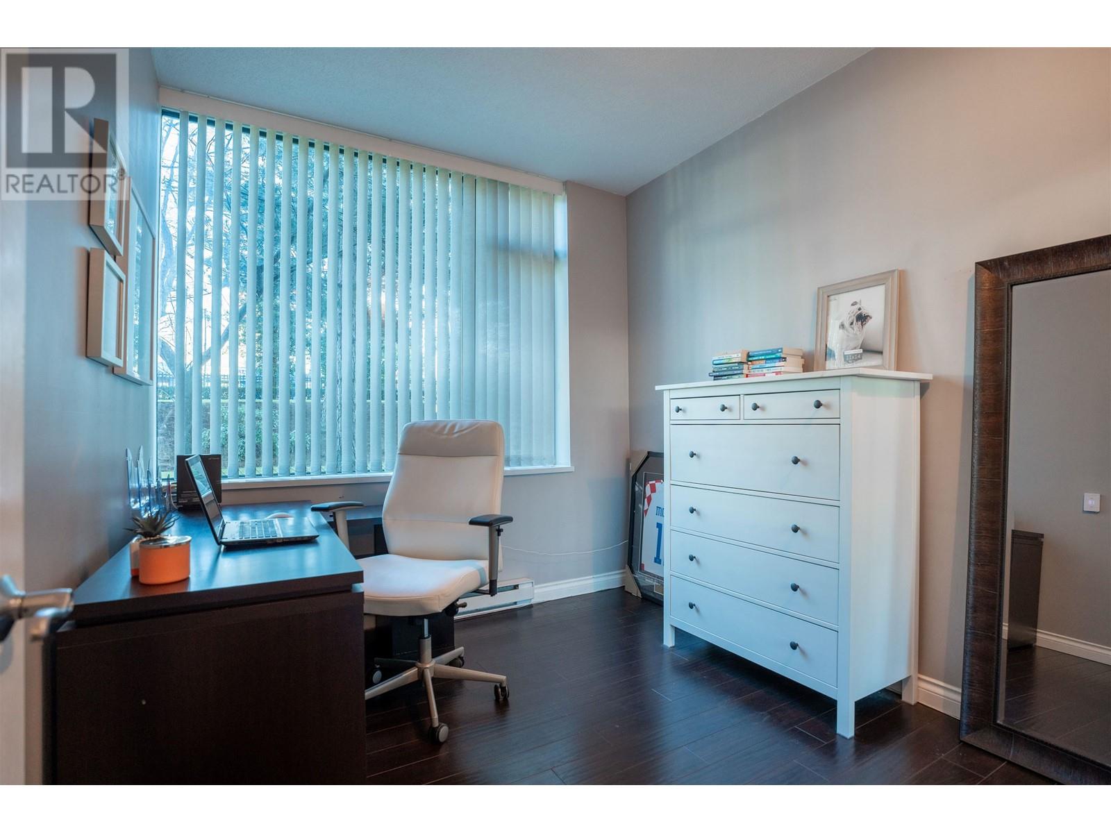 Listing Picture 15 of 20 : 103 6611 SOUTHOAKS COURT, Burnaby / 本拿比 - 魯藝地產 Yvonne Lu Group - MLS Medallion Club Member