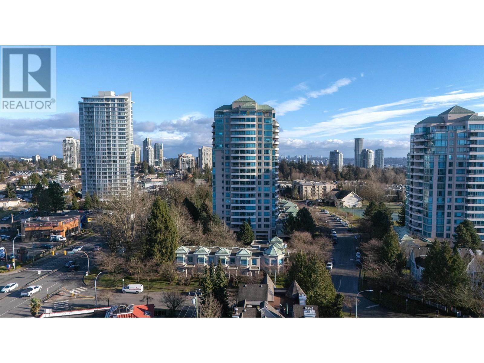 Listing Picture 19 of 20 : 103 6611 SOUTHOAKS COURT, Burnaby / 本拿比 - 魯藝地產 Yvonne Lu Group - MLS Medallion Club Member