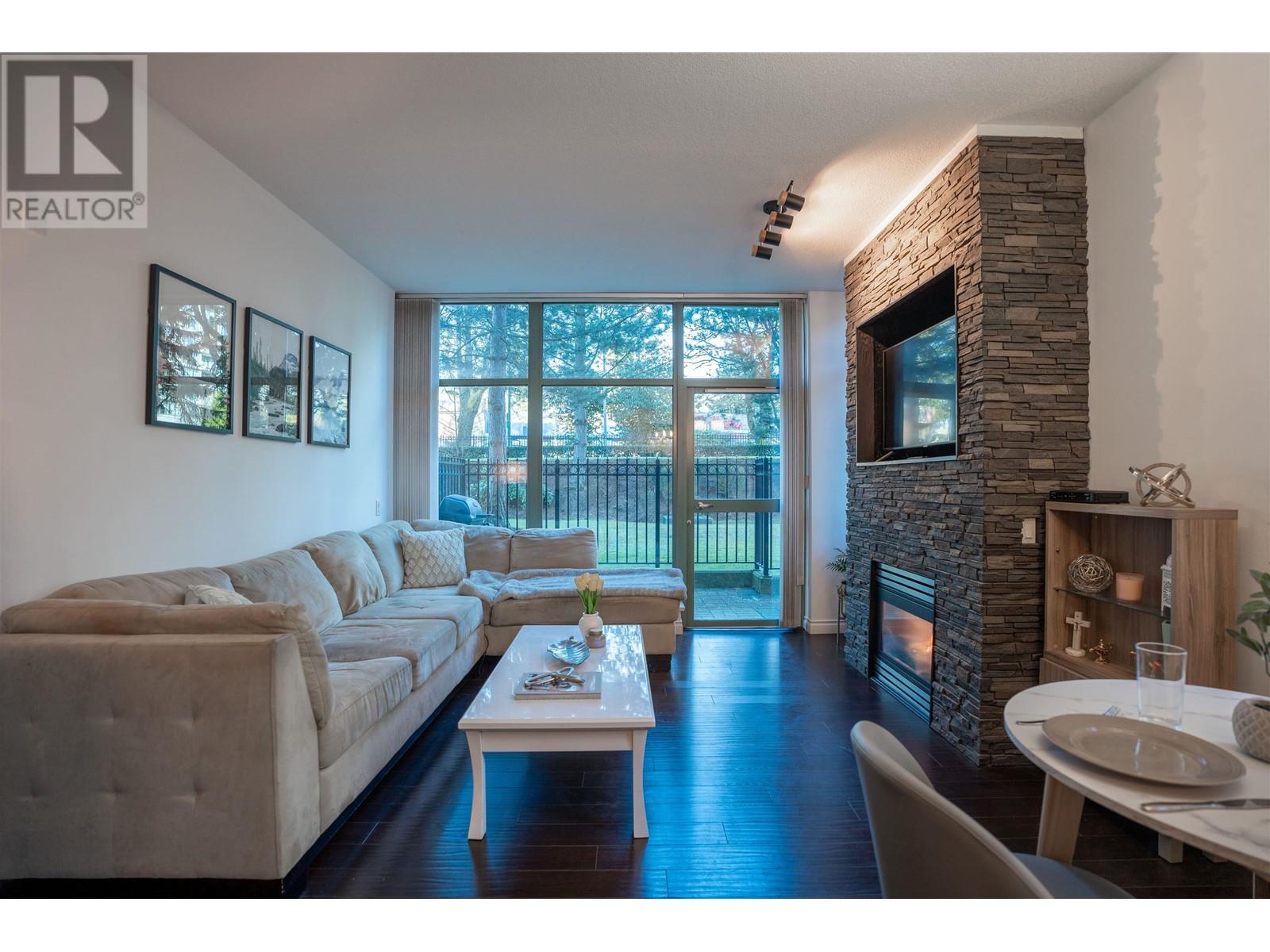 Listing Picture 8 of 20 : 103 6611 SOUTHOAKS COURT, Burnaby / 本拿比 - 魯藝地產 Yvonne Lu Group - MLS Medallion Club Member