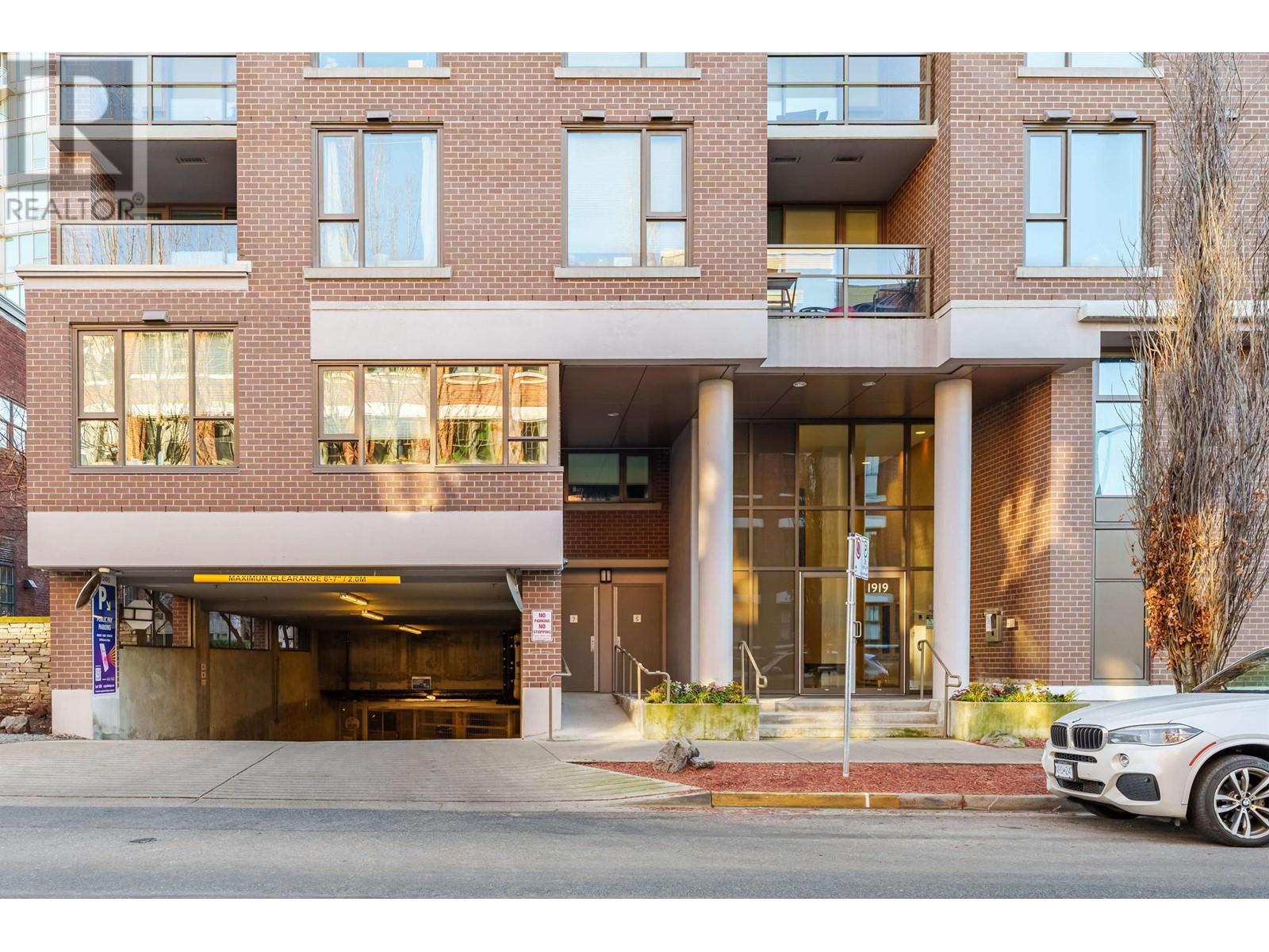 Listing Picture 19 of 30 : 709 1919 WYLIE STREET, Vancouver / 溫哥華 - 魯藝地產 Yvonne Lu Group - MLS Medallion Club Member