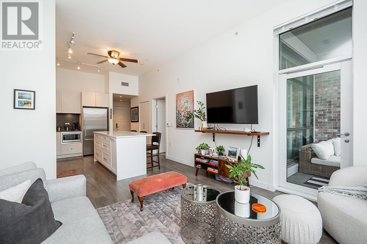 208 105 W 2nd Street, North Vancouver, British Columbia  V7M 0E3 - Photo 1 - R2959437
