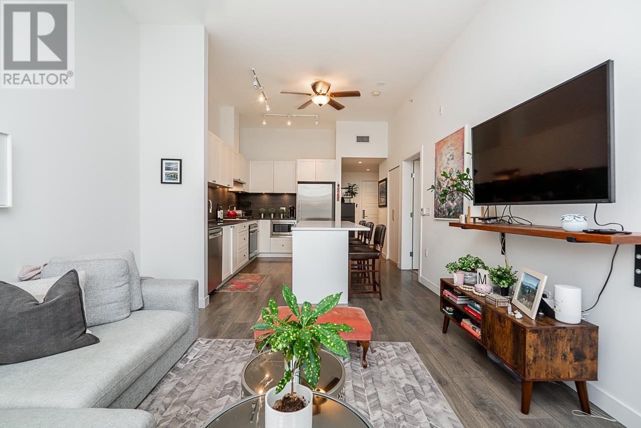 208 105 W 2nd Street, North Vancouver, British Columbia  V7M 0E3 - Photo 2 - R2959437