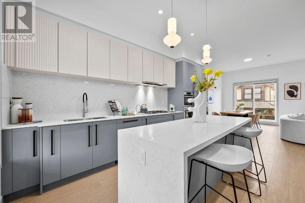 Listing Picture 4 of 28 : 18 10233 NO.2 ROAD, Richmond / 烈治文 - 魯藝地產 Yvonne Lu Group - MLS Medallion Club Member