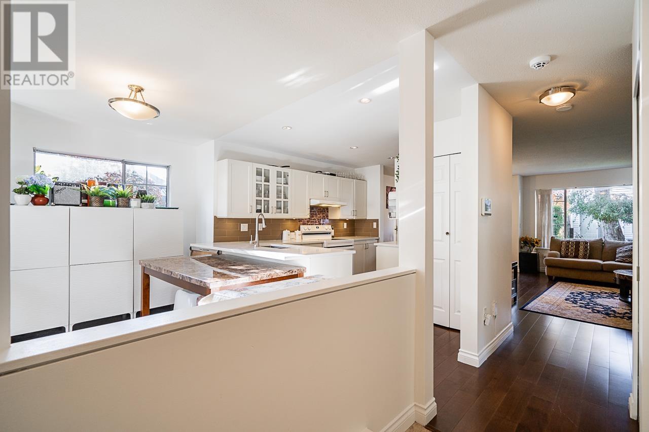 Listing Picture 11 of 27 : 33 7360 MINORU BOULEVARD, Richmond / 烈治文 - 魯藝地產 Yvonne Lu Group - MLS Medallion Club Member
