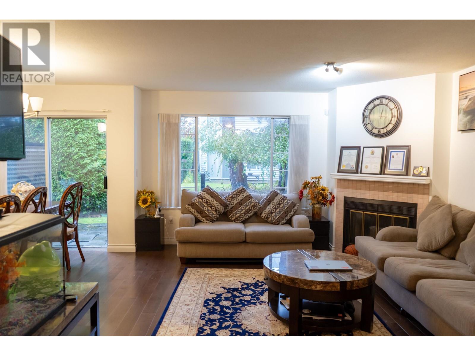 Listing Picture 5 of 27 : 33 7360 MINORU BOULEVARD, Richmond / 烈治文 - 魯藝地產 Yvonne Lu Group - MLS Medallion Club Member