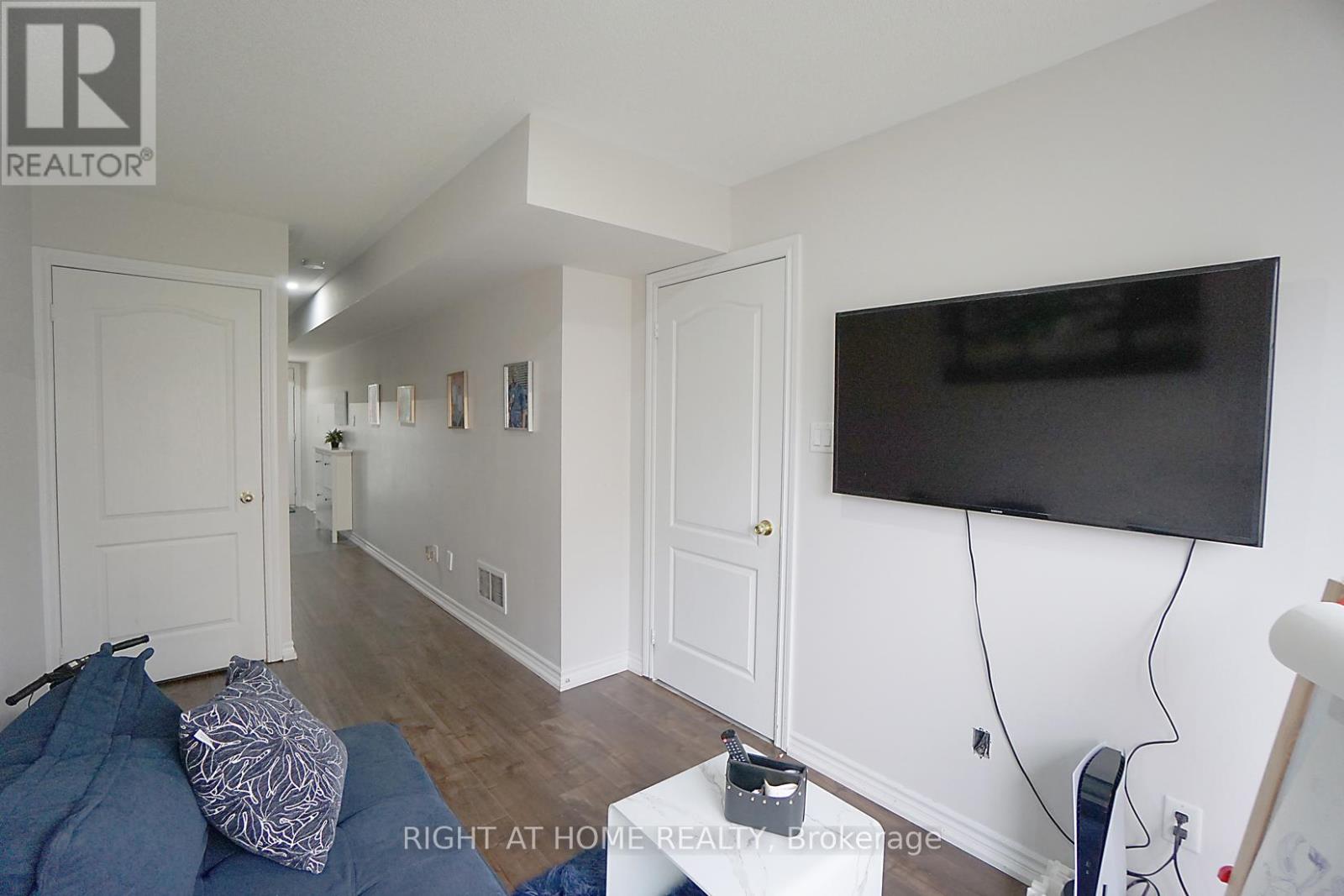 15 Magdalene Crescent, Brampton, Ontario  L6Z 0G9 - Photo 6 - W11936712