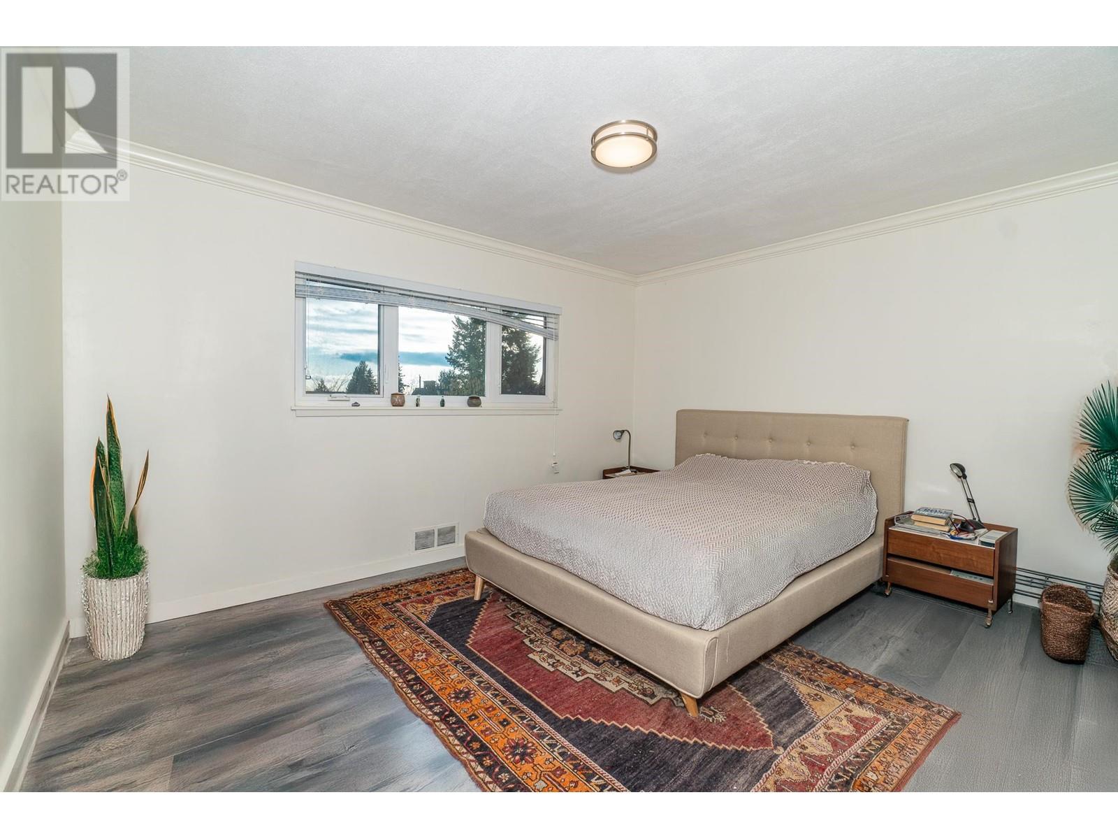 6407 Clinton Street, Burnaby, British Columbia  V5E 1A3 - Photo 11 - R2958027