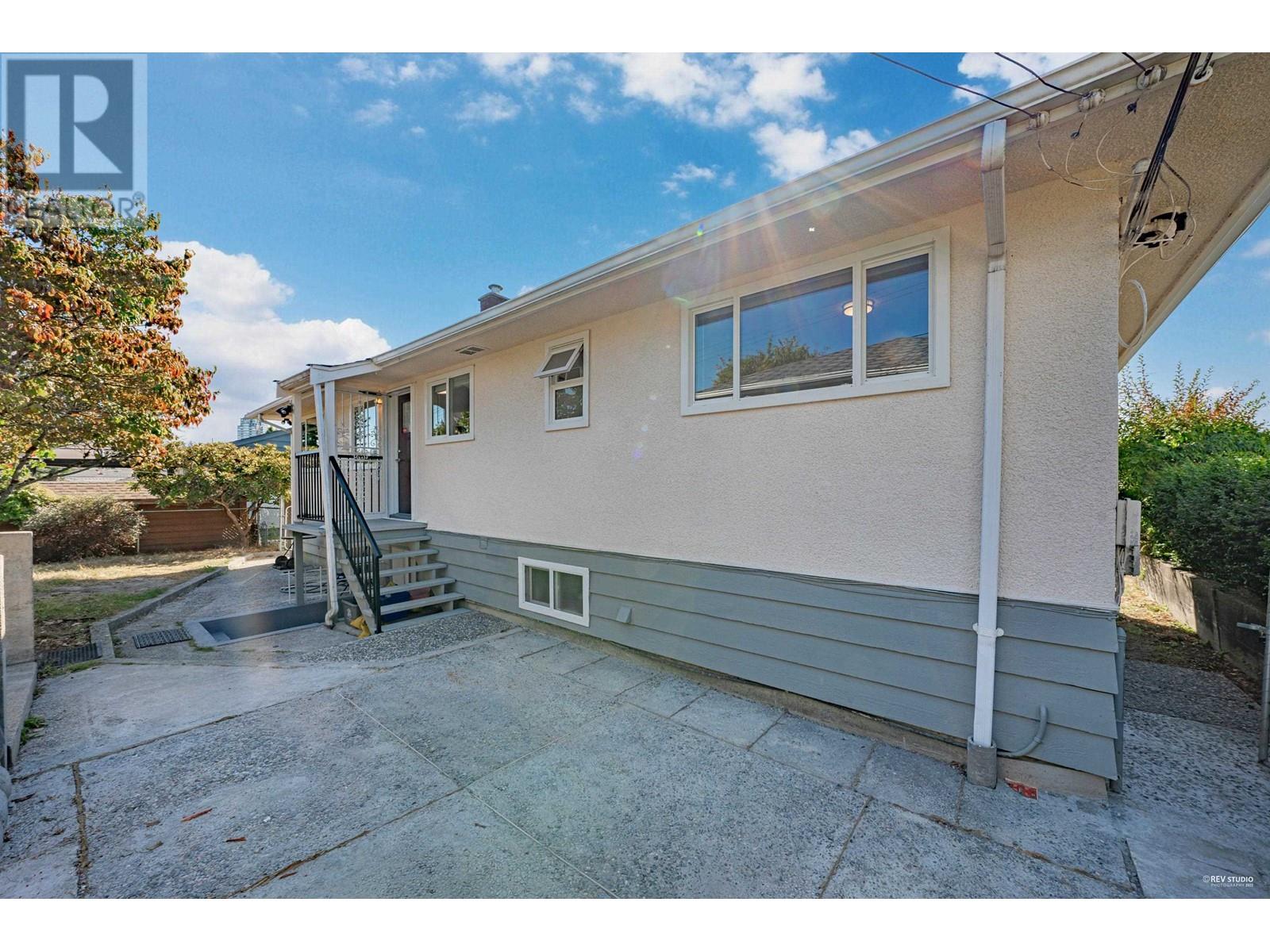 6407 Clinton Street, Burnaby, British Columbia  V5E 1A3 - Photo 26 - R2958027