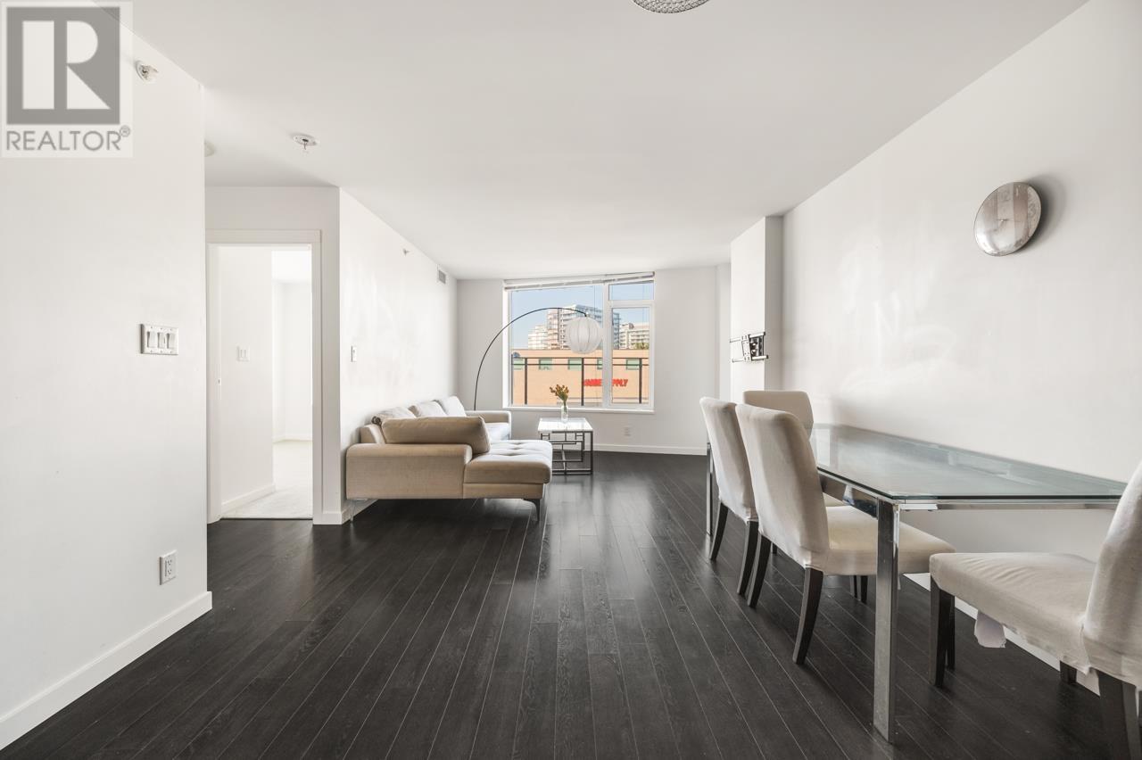 Listing Picture 25 of 33 : 310 7688 ALDERBRIDGE WAY, Richmond / 烈治文 - 魯藝地產 Yvonne Lu Group - MLS Medallion Club Member
