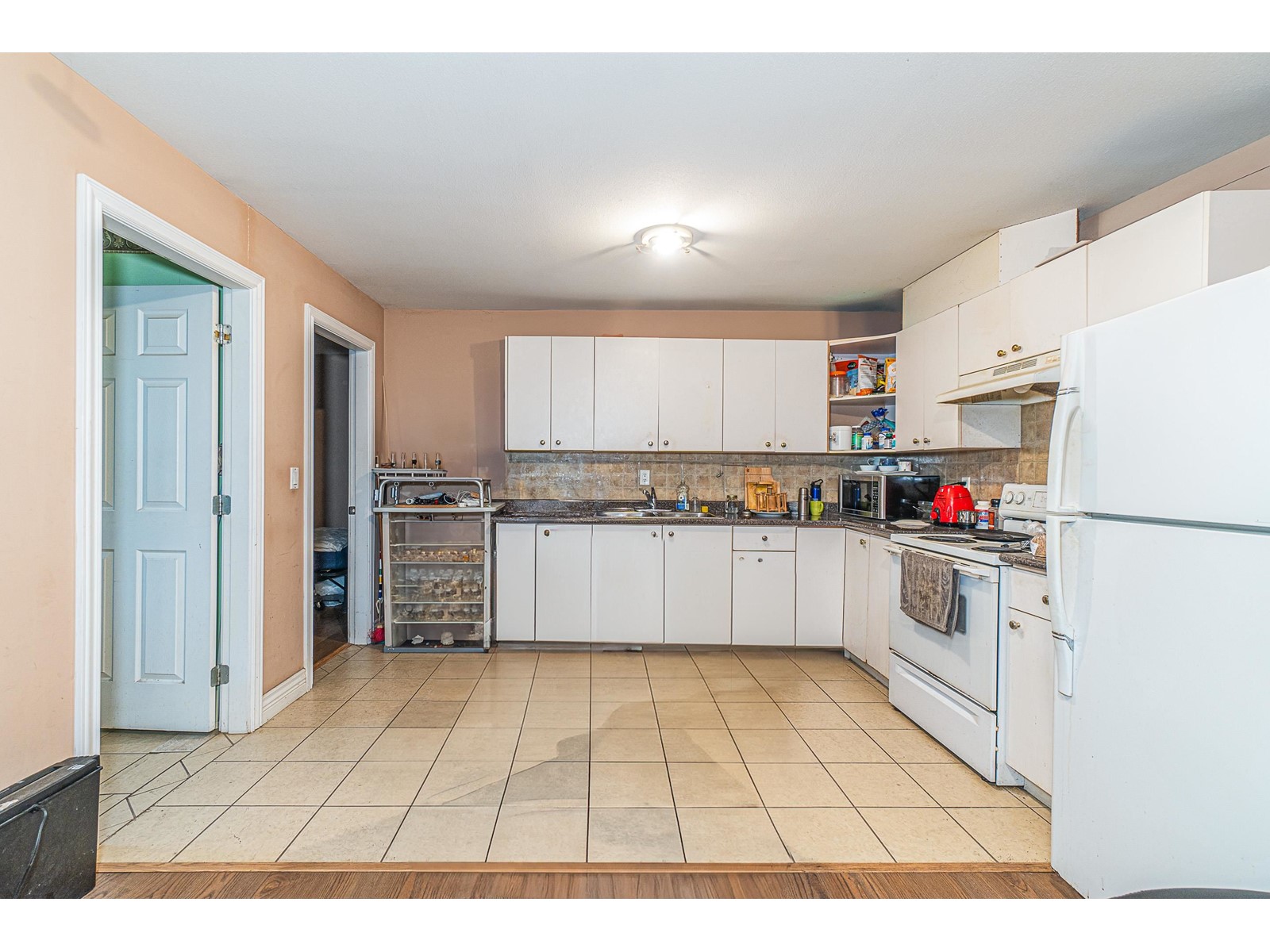 Property at 15688 88 AVENUE image 5