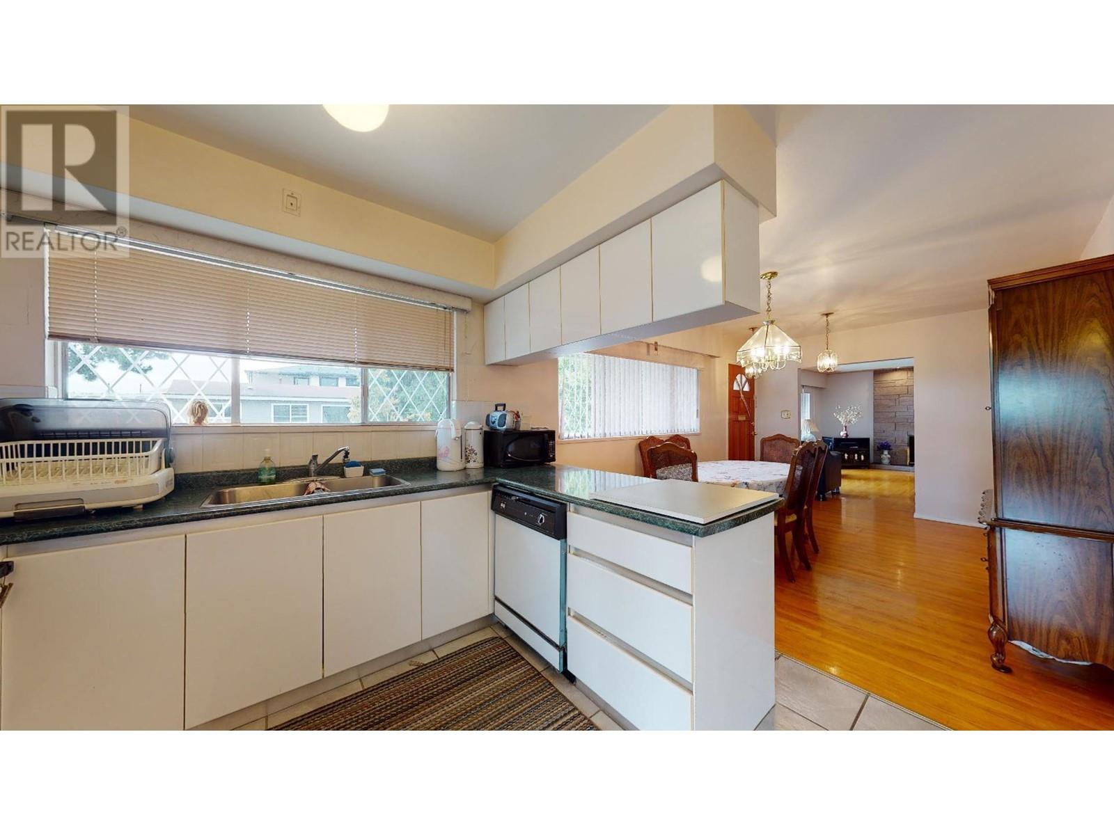 Listing Picture 11 of 32 : 7808 ROSS STREET, Vancouver / 溫哥華 - 魯藝地產 Yvonne Lu Group - MLS Medallion Club Member