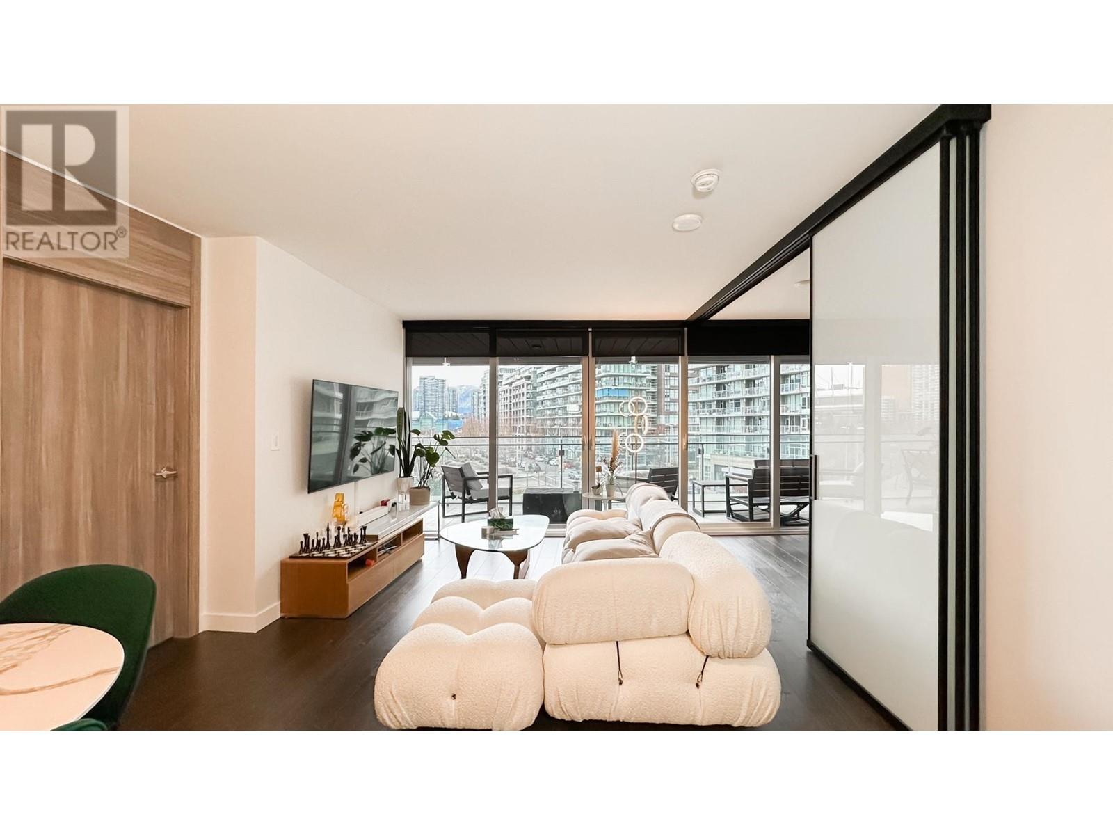 407 1768 Cook Street, Vancouver, British Columbia  V5Y 0N3 - Photo 8 - R2959358