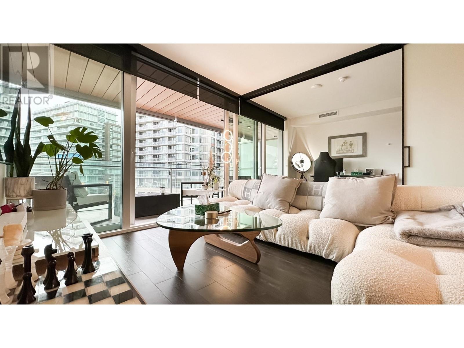 407 1768 Cook Street, Vancouver, British Columbia  V5Y 0N3 - Photo 10 - R2959358
