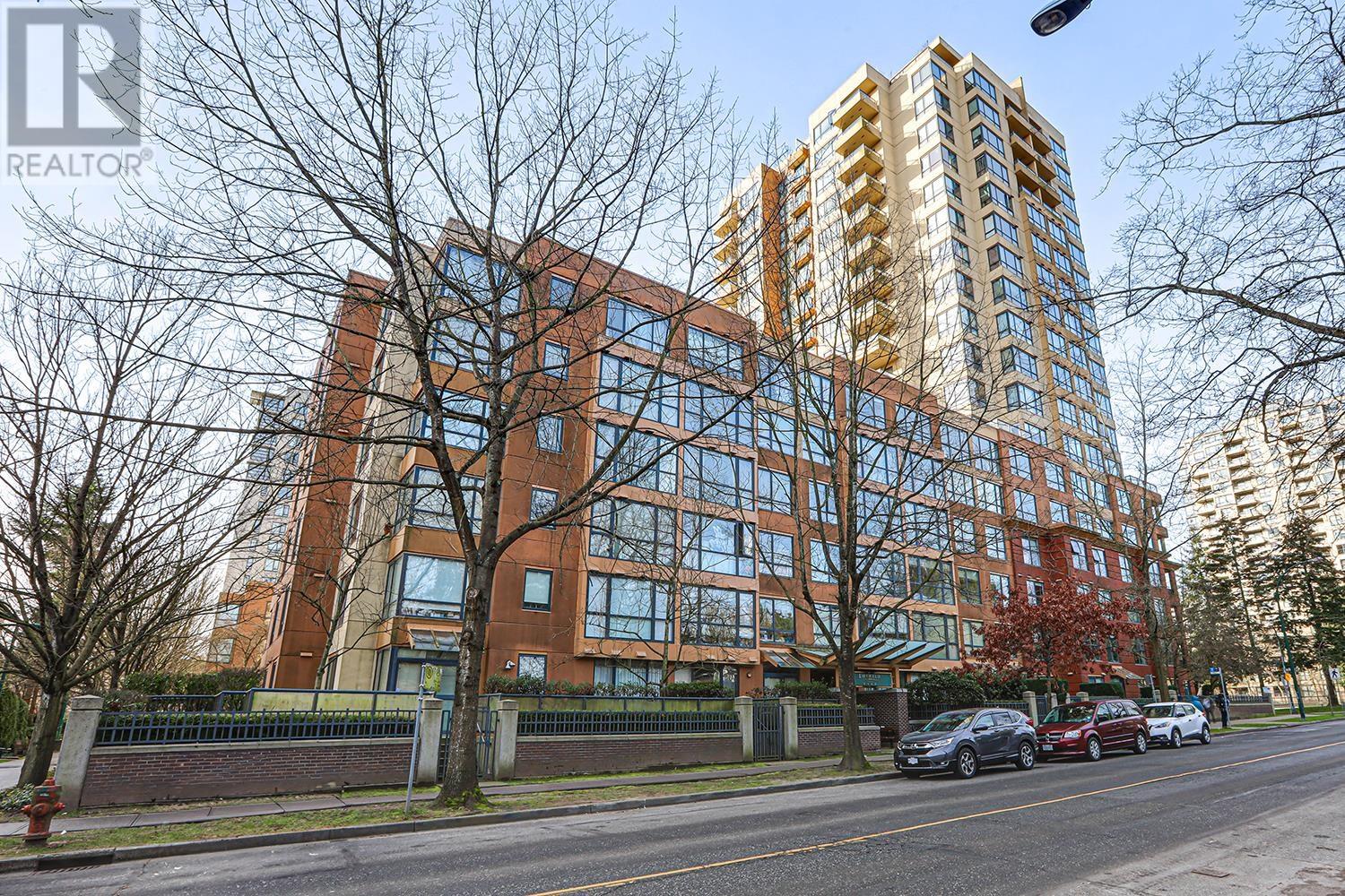 617 3588 VANNESS AVENUE, Vancouver