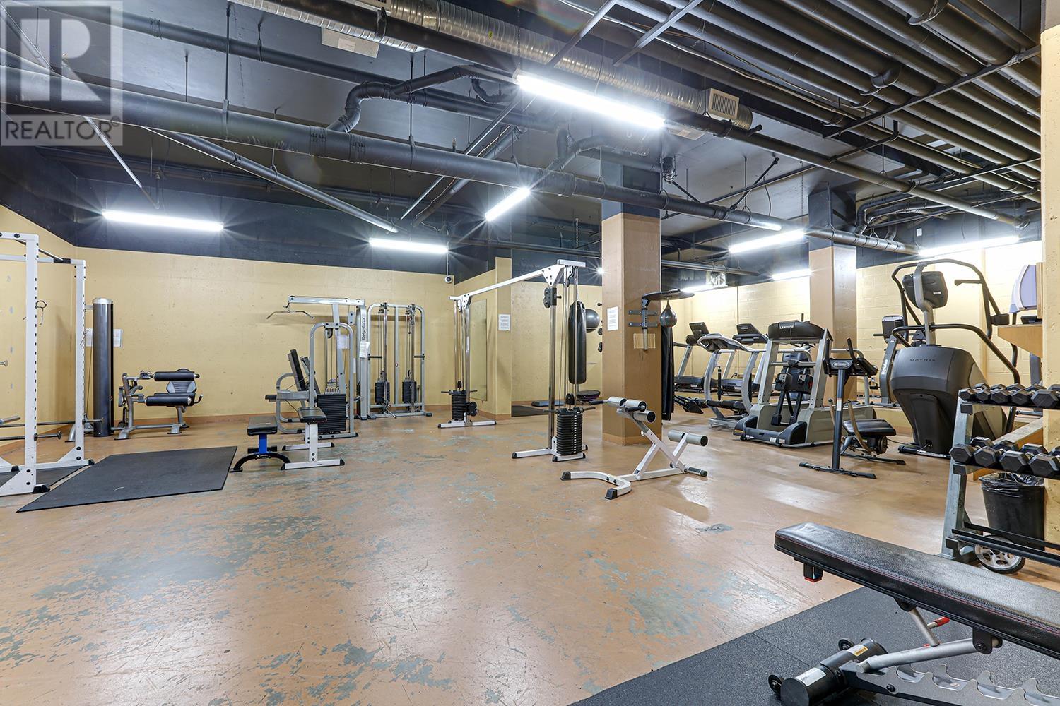 Listing Picture 23 of 25 : 617 3588 VANNESS AVENUE, Vancouver / 溫哥華 - 魯藝地產 Yvonne Lu Group - MLS Medallion Club Member