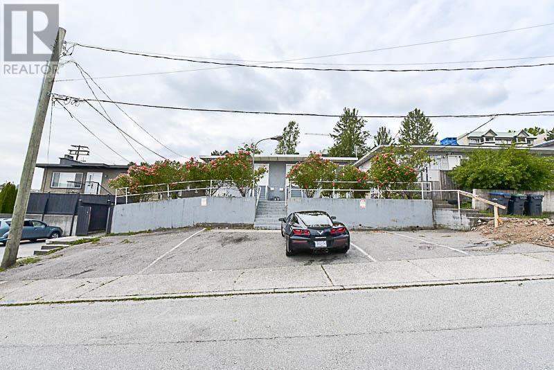 1335-1337 Kamloops Street, New Westminster, British Columbia  V3M 1V5 - Photo 3 - R2959371