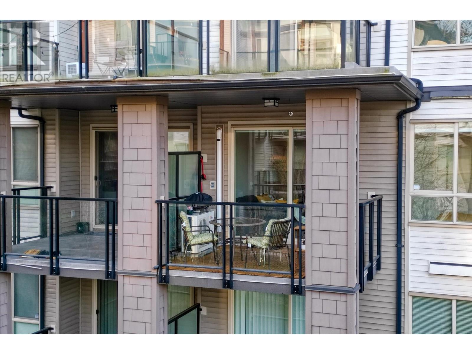 Listing Picture 22 of 39 : 407 7428 BYRNEPARK WALK, Burnaby / 本拿比 - 魯藝地產 Yvonne Lu Group - MLS Medallion Club Member