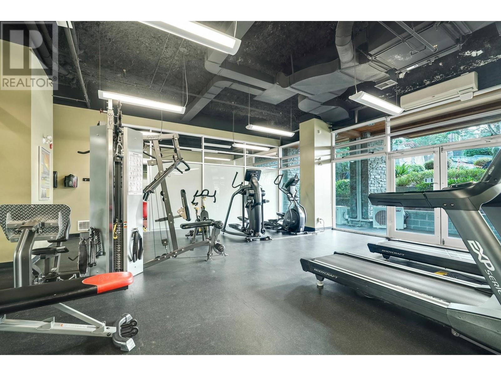 Listing Picture 28 of 39 : 407 7428 BYRNEPARK WALK, Burnaby / 本拿比 - 魯藝地產 Yvonne Lu Group - MLS Medallion Club Member