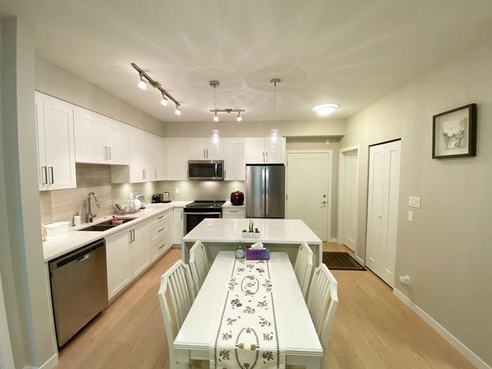 Property at D111 20211 66 AVENUE image 3