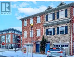 3 HYDE PARK MEWS, Kitchener, Ontario