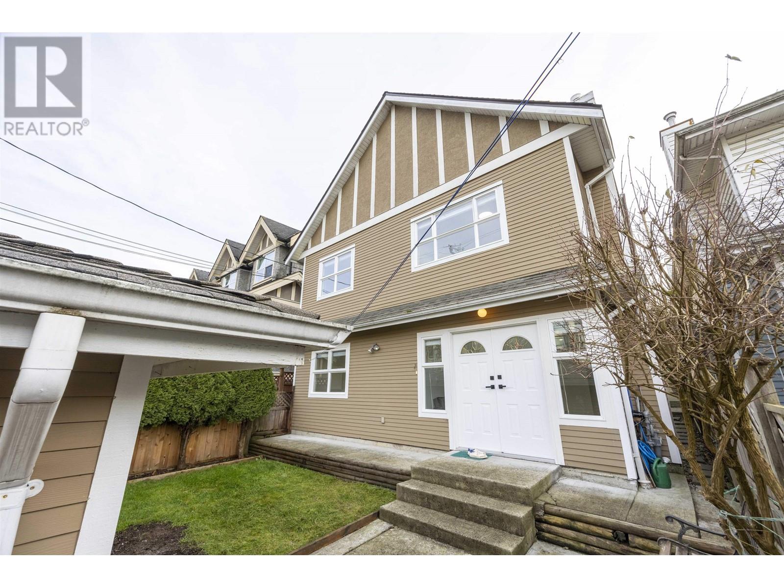 Listing Picture 27 of 33 : 1033 E 10TH AVENUE, Vancouver / 溫哥華 - 魯藝地產 Yvonne Lu Group - MLS Medallion Club Member