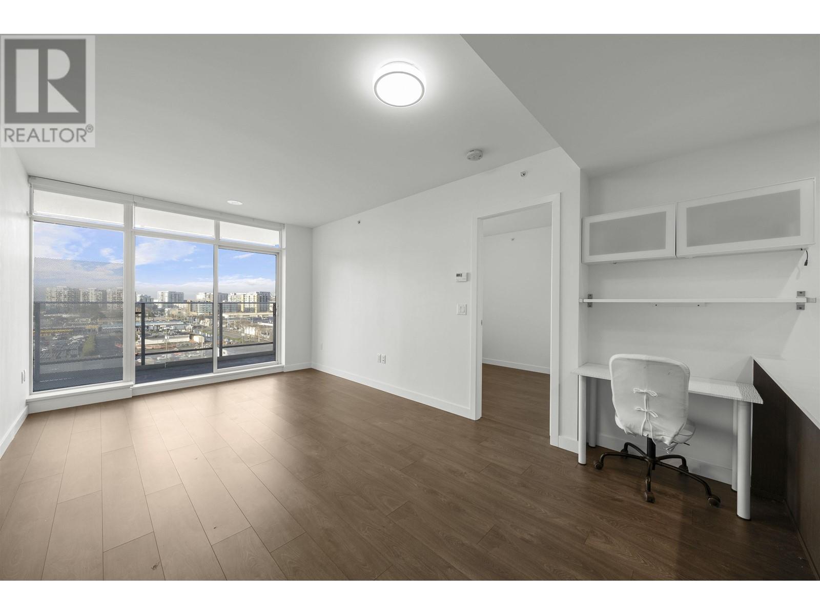 Listing Picture 7 of 30 : 909 5580 NO. 3 ROAD, Richmond / 烈治文 - 魯藝地產 Yvonne Lu Group - MLS Medallion Club Member