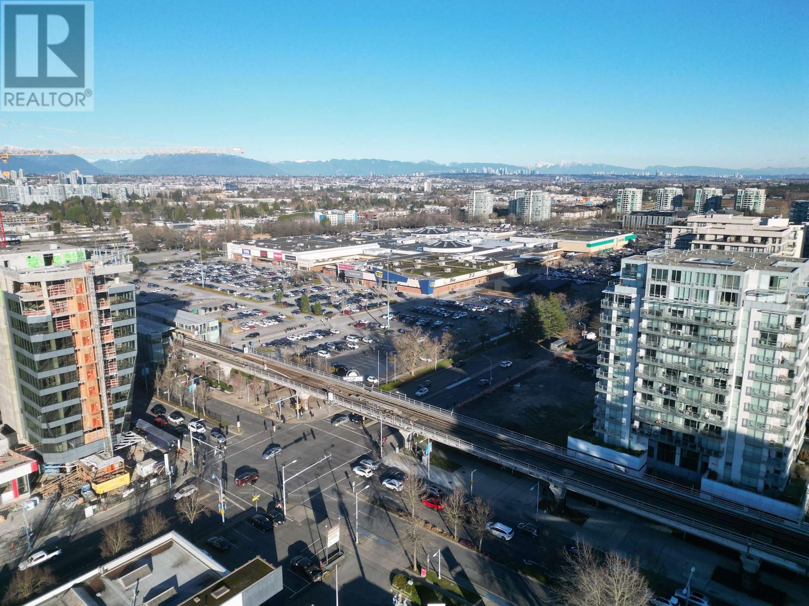 Listing Picture 23 of 30 : 909 5580 NO. 3 ROAD, Richmond / 烈治文 - 魯藝地產 Yvonne Lu Group - MLS Medallion Club Member
