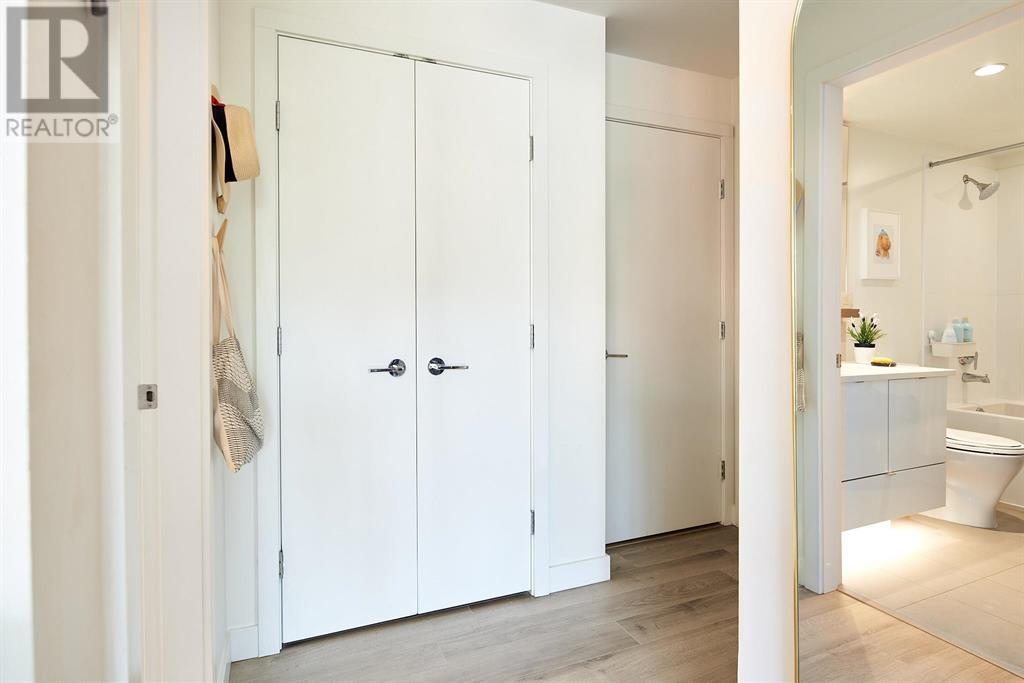 303 200 NELSON'S CRESCENT